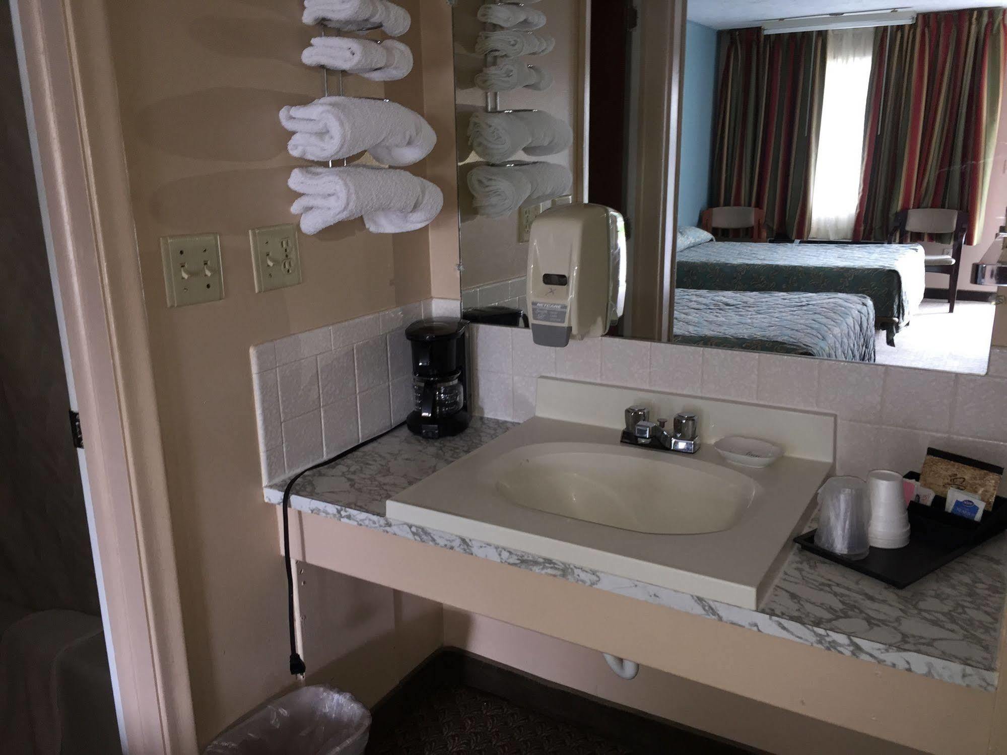 Capri Motel Avoca 外观 照片